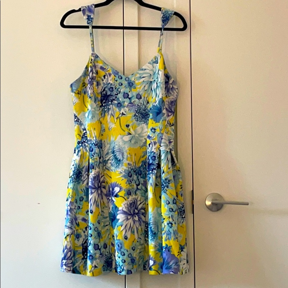 J.O.A. spring dress!🍸